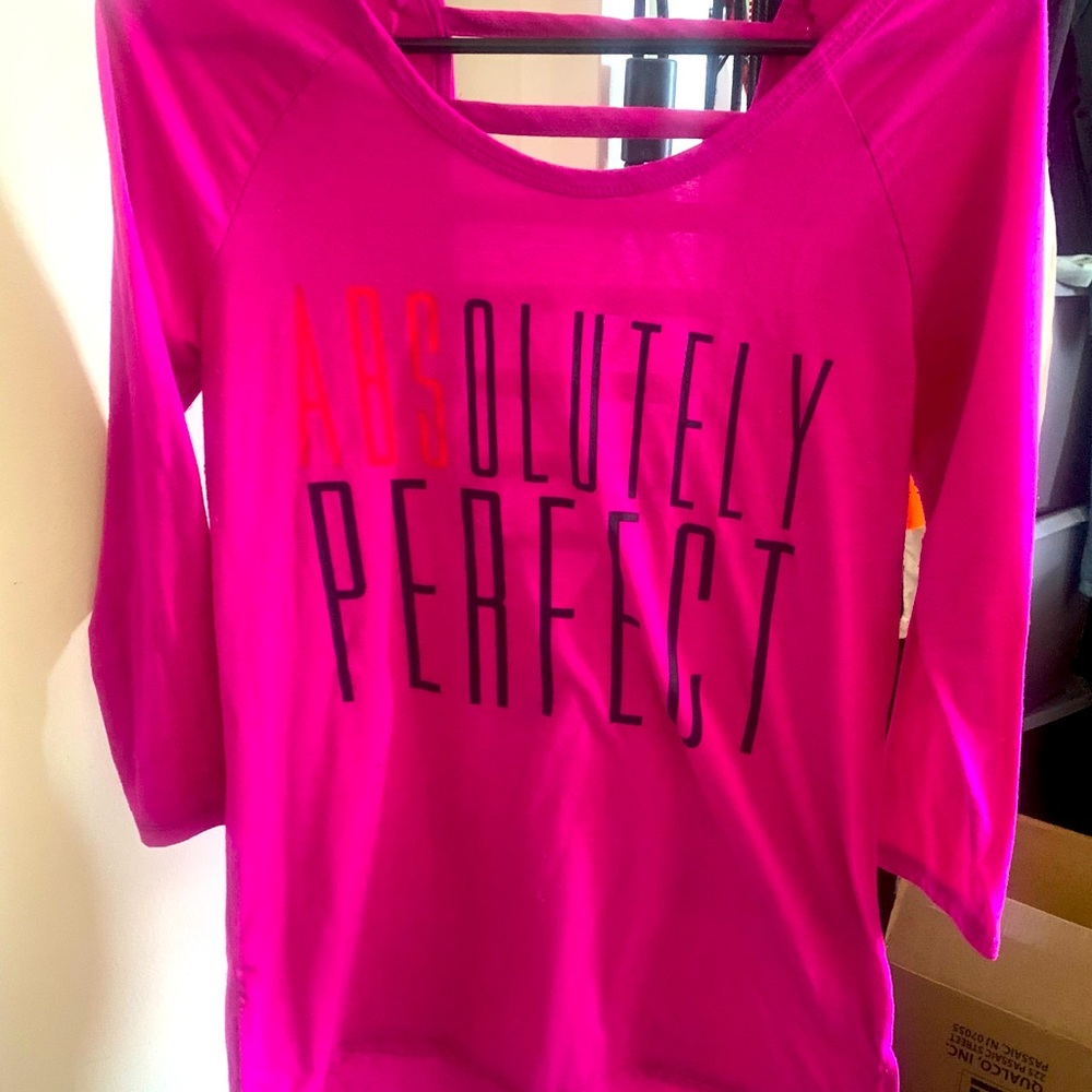 Comfortable and relaxed workout shirt